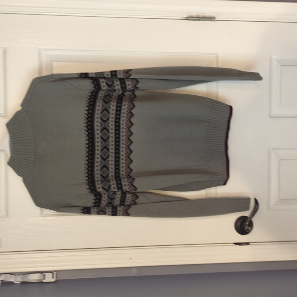 Sweater - Picture 3 of 3